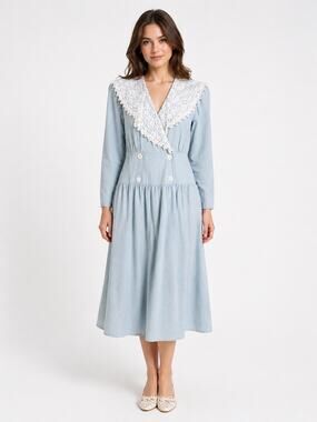 1980s Variations Blue Prairie Dress Lace Collar Cottagecore wrap front Small